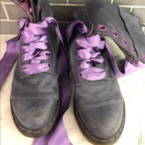Doc martens triumph boots—size 7